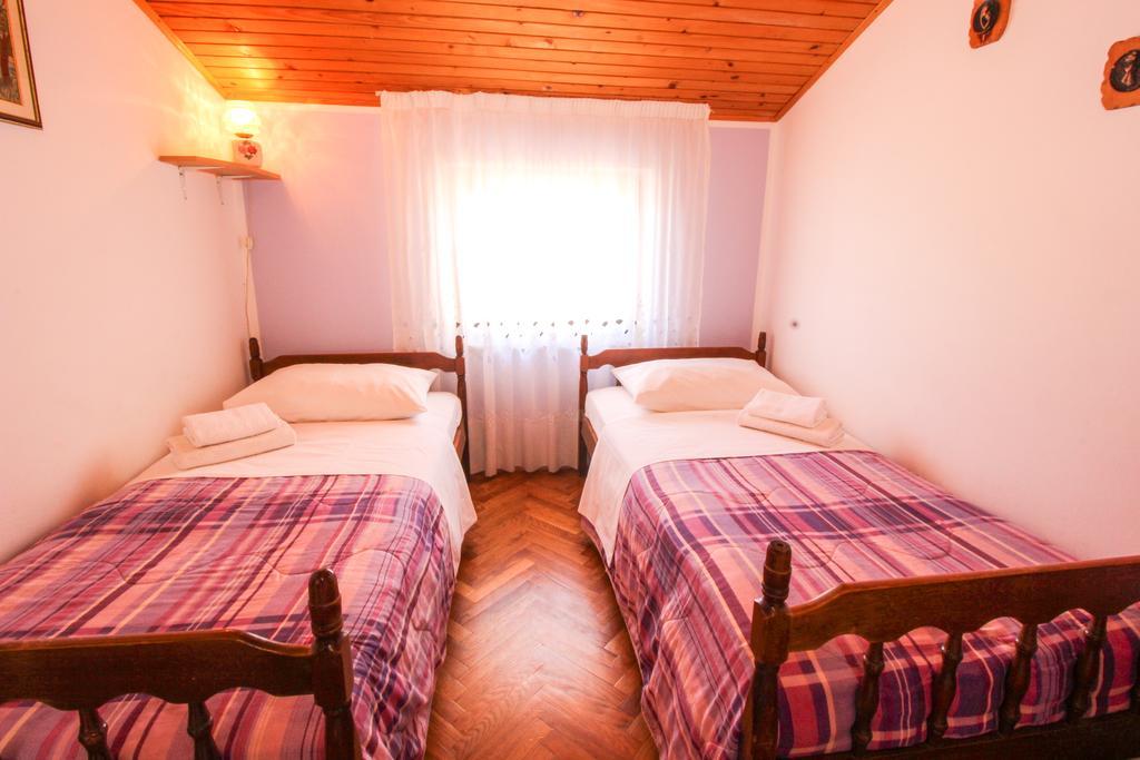 Apartments Sonja โรวีน ภายนอก รูปภาพ