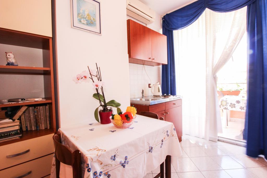 Apartments Sonja โรวีน ภายนอก รูปภาพ