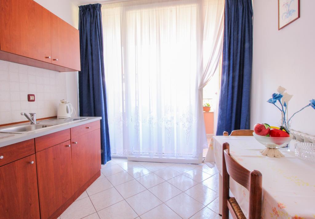 Apartments Sonja โรวีน ภายนอก รูปภาพ