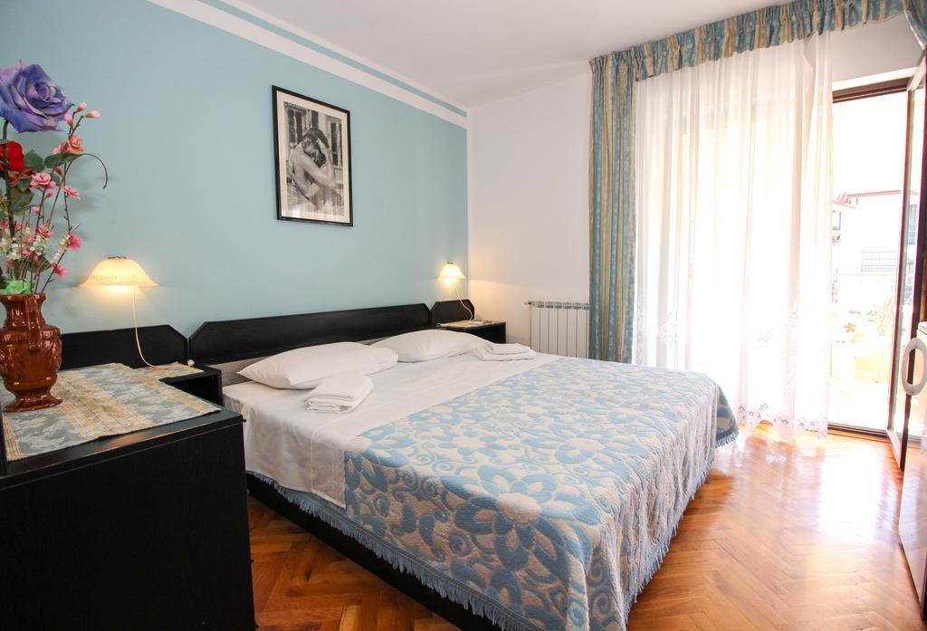 Apartments Sonja โรวีน ภายนอก รูปภาพ