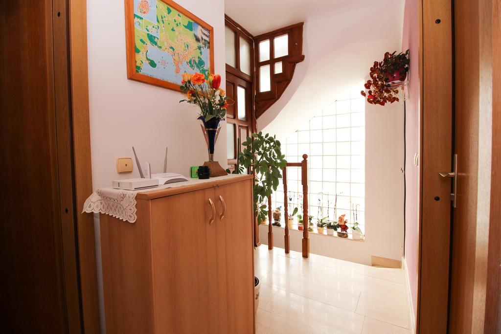 Apartments Sonja โรวีน ภายนอก รูปภาพ